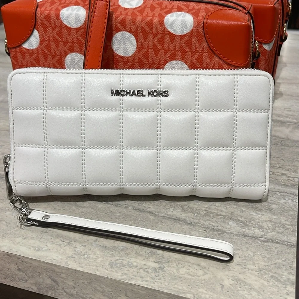 MICHAEL KORS
Continental Wristlet Phone Case Wallet
Optic White
NWT - Picture 16 of 16
